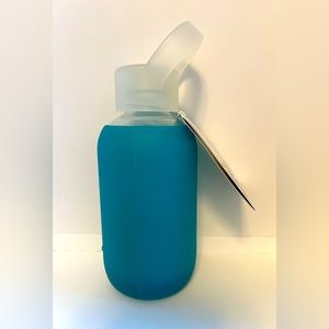 bkr teeny bottle 250 mL in Ivy NWT